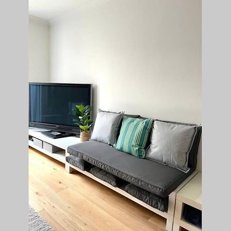 Luna Beach - Luxury Carbis Bay Apartment + Parking المظهر الخارجي الصورة